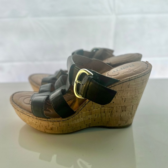 Brand New BORN Wedges!! Women’s Size 9 - Picture 2 of 5